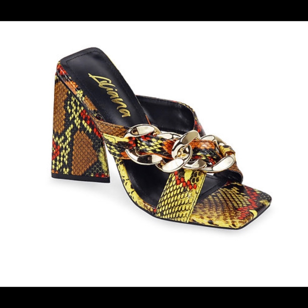 Dreamy Triangle Heels